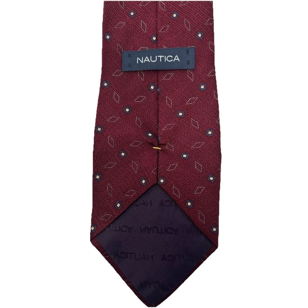 Nautica Burgandy Geometric Pattern 100%‎ Silk Neck Tie  59.25' x 3.75